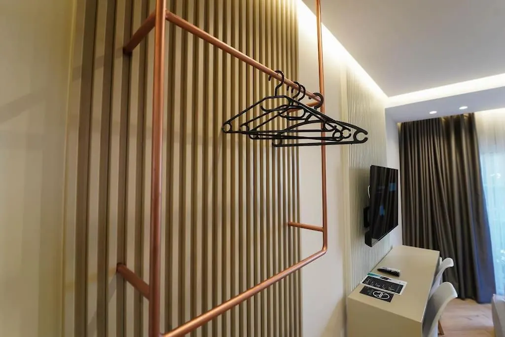 2 Steps From City Center Apt 3 3 Tirana